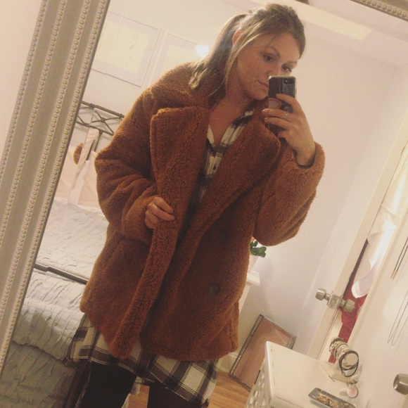 Welcome to my closet - Picture 8 of 8